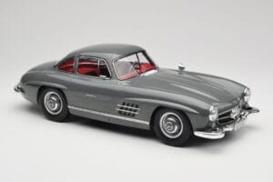 Mercedes 300SL W198 Gullwing Graphite Grey Norev 1:12 123852 Metall — bild 4 av 6