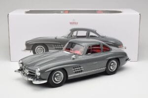 Mercedes 300SL W198 Gullwing Graphite Grey Norev 1:12 123852 Metall — bild 6 av 6