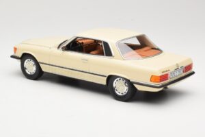 Mercedes 350 SLC C107 Vit Cult Models 1:18 CML049-1 Metall — bild 5 av 6
