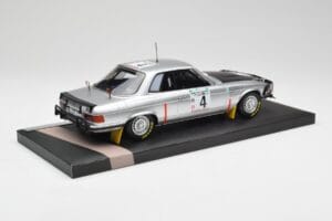 Mercedes 450 SLC 5.0 C107 #4 B. Waldegard / H. Thorszelius Rally Bandama 1979 Minichamps 1:18 107793204 Resin — bild 2 av 6