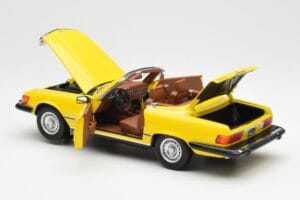 Mercedes 450SL R107 Gul US Version Norev 1:18 183727 Metall — bild 6 av 9