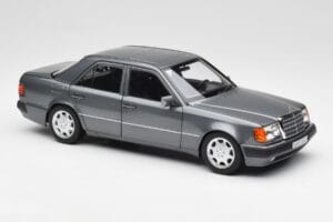 Mercedes 500 E W124 Pearl Grå Norev 1:18 183946 Metall — bild 6 av 8