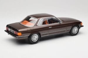Mercedes 500 SLC C107 Beige Metallic KK-Scale 1:18 KKDC180851 Metall — bild 2 av 6