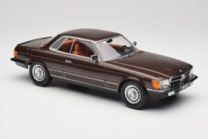 Mercedes 500 SLC C107 Beige Metallic KK-Scale 1:18 KKDC180851 Metall — bild 4 av 6