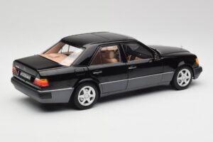 Mercedes 500E W124 Svart Limited Edition Norev 1:18 183949 Metall — bild 3 av 12