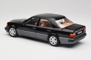 Mercedes 500E W124 Svart Limited Edition Norev 1:18 183949 Metall — bild 7 av 12