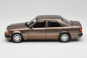 Mercedes 500E W124 Impala Metallic Norev 1:18 183954 Metall — bild 4 av 8