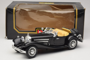 Mercedes 500K Roadster Svart Bburago 1:18 3020-P2 Metall — bild 8 av 8