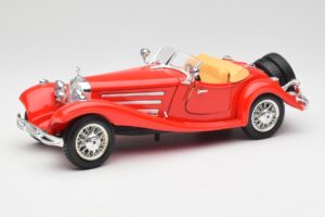 Mercedes 500K Roadster Röd Bburago 1:18 3020 Metall