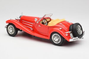 Mercedes 500K Roadster Röd Bburago 1:18 3020 Metall — bild 7 av 8