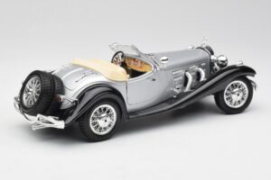 Mercedes 500K Roadster Silver Bburago 1:18 3020-M1 Metall — bild 3 av 8
