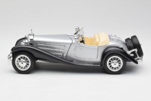 Mercedes 500K Roadster Silver Bburago 1:18 3020-M1 Metall — bild 4 av 8