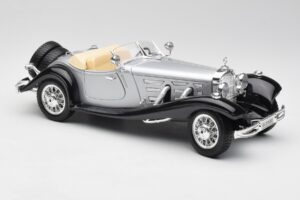 Mercedes 500K Roadster Silver Bburago 1:18 3020-M1 Metall — bild 6 av 8