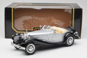 Mercedes 500K Roadster Silver Bburago 1:18 3020-M1 Metall — bild 8 av 8