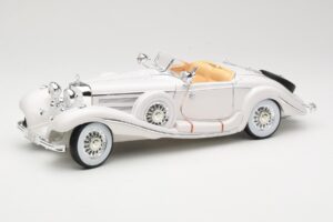 Mercedes 500K Special Roadster Vit Premiere Edition Maisto 1:18 536055 Metall