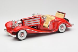 Mercedes 500K Special Roadster Röd Maisto 1:18 56058 Metall — bild 2 av 8