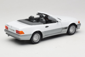 Mercedes 500 SL R129 Vit Roadtough 1:18 92048 Metall — bild 3 av 8