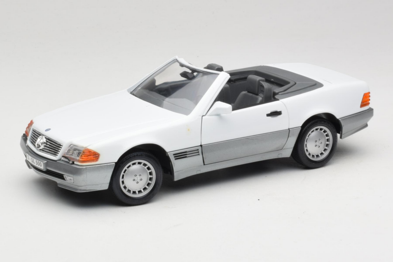 Mercedes 500 SL R129 Vit Roadtough 1:18 92048 Metall