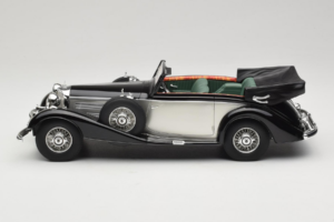 Mercedes 540K Cabriolet Svart Silver Cult Models 1:18 CML184-3 Metall — bild 3 av 6