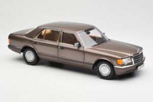 Mercedes 560 SEL W126 Impala Brun Återförsäljarupplaga Norev 1:18 B66040646 Metall — bild 6 av 8