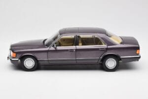 Mercedes 560 SEL W126 Lila Metallic Norev 1:18 183544 Metall — bild 4 av 8