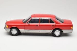 Mercedes 560 SEL W126 Röd Norev 1:18 183463 Metall — bild 4 av 8