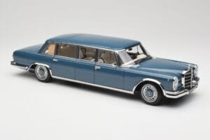 Mercedes 600 Pullman W100 Blå NZG 1:18 B66040707 Metall — bild 6 av 8