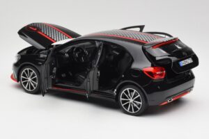 Mercedes A-Class W176 AMG Svart Norev 1:18 183596 Metall — bild 5 av 8