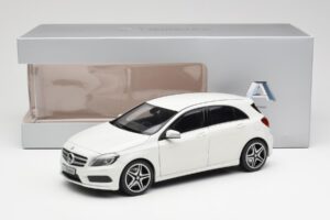 Mercedes A-Class W176 Cirrus Vit Norev 1:18 B66960126 Metall — bild 8 av 8
