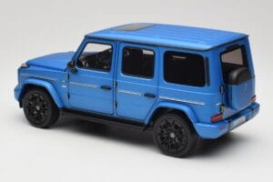Mercedes AMG G 63 L W465 Blå Norev 1:18 B66960664 Metall — bild 5 av 6