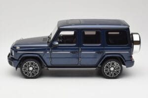 Mercedes AMG G 63 L W465 Mörkblå Norev 1:18 B66960663 Metall — bild 4 av 8