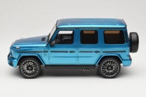 Mercedes AMG G63 W463 Hyper Blue Magno GT Spirit 1:18 GT925 Resin — bild 3 av 6