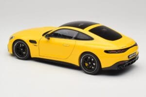 Mercedes AMG GT 43 C192 Turbo Sun Yellow NZG 1:18 B66960587 Metall — bild 7 av 8