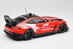 Mercedes AMG GT Black Series C190 Safety Car F1 2023 Minichamps 1:18 155032091 Metall — bild 2 av 6