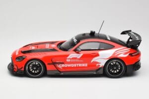 Mercedes AMG GT Black Series C190 Safety Car F1 2023 Minichamps 1:18 155032091 Metall — bild 3 av 6