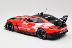 Mercedes AMG GT Black Series C190 Safety Car F1 2023 Minichamps 1:18 155032091 Metall — bild 5 av 6