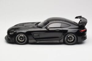 Mercedes AMG GT C190 Black Series Jet Black Metallic Minichamps 1:18 155032024 Metall — bild 3 av 6