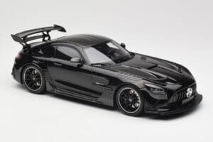 Mercedes AMG GT C190 Black Series Jet Black Metallic Minichamps 1:18 155032024 Metall — bild 4 av 6