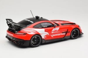 Mercedes AMG GT C190 Black Series Safety Car F1 2022 Minichamps 1:18 155032090 Metall — bild 2 av 6