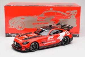 Mercedes AMG GT C190 Black Series Safety Car F1 2024 Minichamps 1:18 110032090 Metall — bild 8 av 8