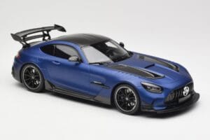 Mercedes AMG GT C190 Black Series Spectral Blue Magno Minichamps 1:18 155032021 Metall — bild 4 av 6