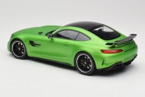 Mercedes AMG GT R C190 Matt Grön Minichamps 1:18 155036020 Metall — bild 5 av 6