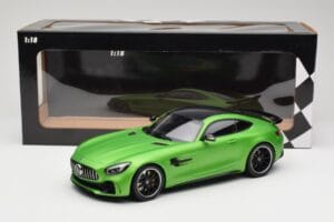 Mercedes AMG GT R C190 Matt Grön Minichamps 1:18 155036020 Metall — bild 6 av 6