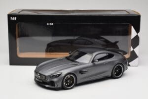Mercedes AMG GT R C190 Matt Grå Metallic Minichamps 1:18 155036026 Metall — bild 6 av 6