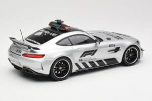 Mercedes AMG GT R C190 Safety Car F1 2019 Minichamps 1:18 155036090 Metall — bild 2 av 6