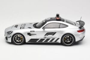 Mercedes AMG GT R C190 Safety Car F1 2019 Minichamps 1:18 155036090 Metall — bild 3 av 6