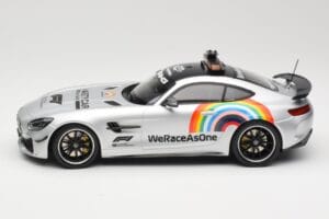 Mercedes AMG GT R C190 Safety Car F1 2020 Minichamps 1:18 155036092 Metall — bild 3 av 6