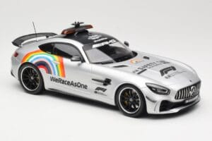 Mercedes AMG GT R C190 Safety Car F1 2020 Minichamps 1:18 155036092 Metall — bild 4 av 6