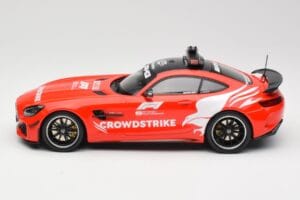 Mercedes AMG GT R C190 Safety Car F1 2021 Minichamps 1:18 155036095 Metall — bild 3 av 6