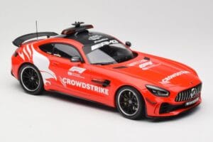 Mercedes AMG GT R C190 Safety Car F1 2021 Minichamps 1:18 155036095 Metall — bild 4 av 6